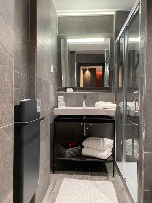 Air-conditioned Comfort Double Room image 2