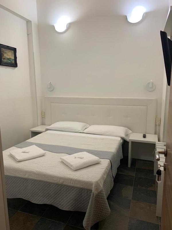 Single Room image 1
