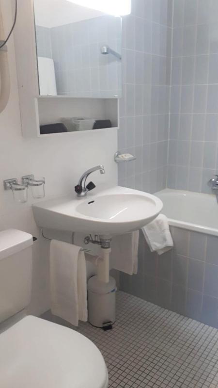 Double Room with Extra Bed image 2