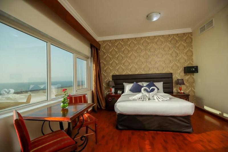 Deluxe Standard  Sea view Room without Balcony image 3