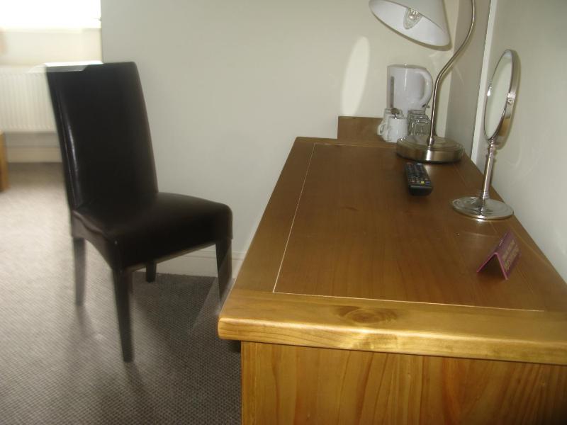 Twin Room Bed and Breakfast image 3