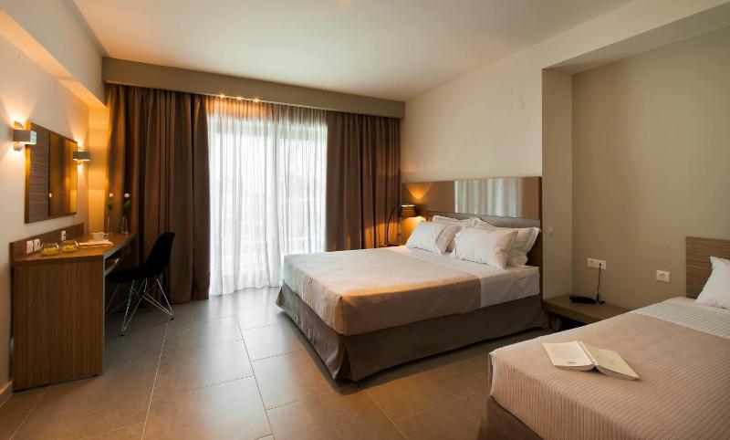 SUPERIOR ROOM SIDE SEA VIEW image 1