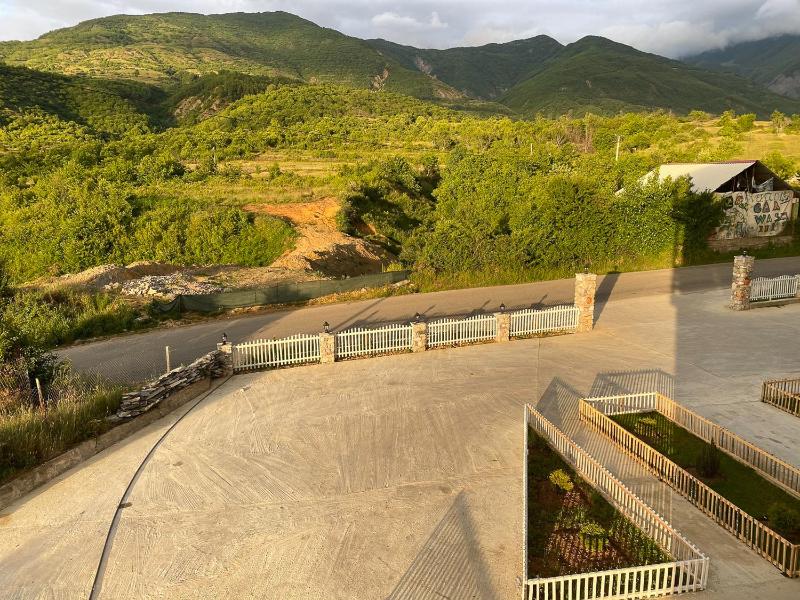Twin Room with Mountain View image 2