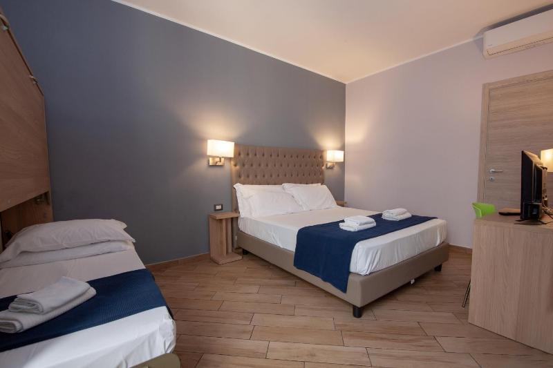Triple Room image 4