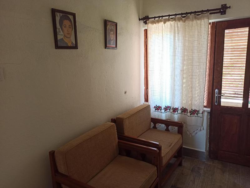 Double Room image 4