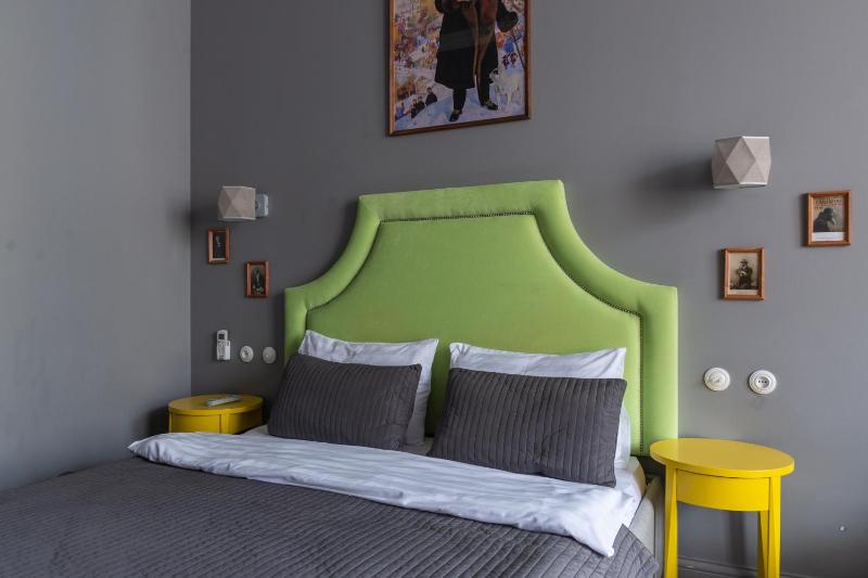 Deluxe Double Room image 3