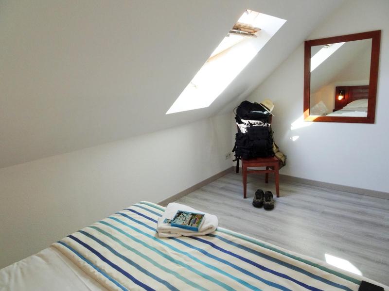 Duplex Apartment with 2 Bedrooms and 1 Alcove image 1