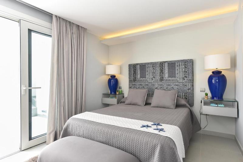 Two-Bedroom House image 1