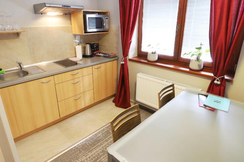 Apartment image 4