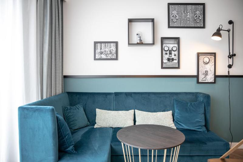 Queen Suite image 2