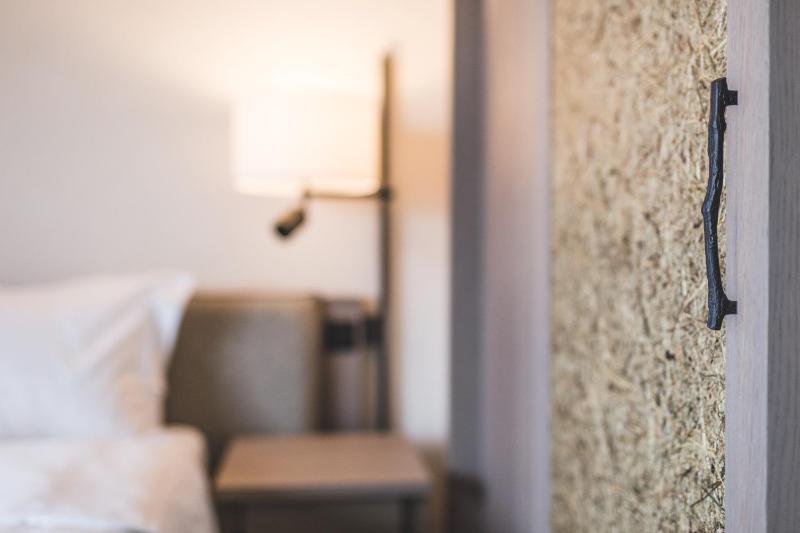 Deluxe Room image 1