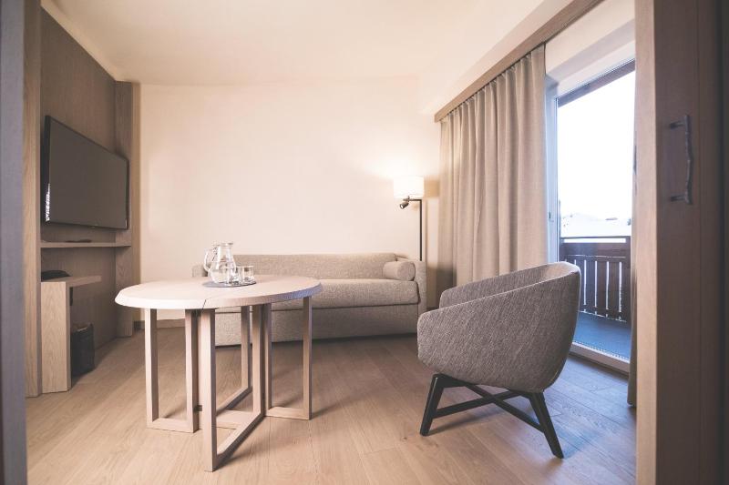Executive Suite image 3
