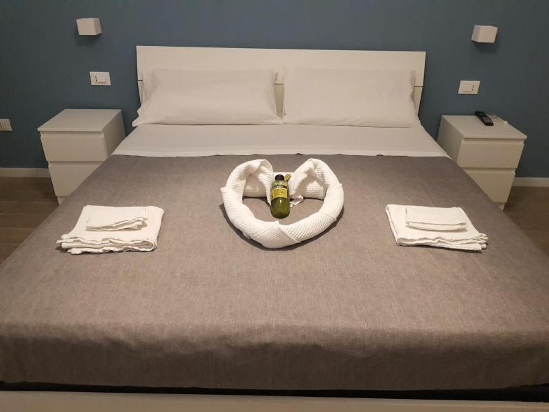 Double Room with Balcony image 1