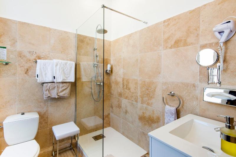 Deluxe Junior Suite image 2