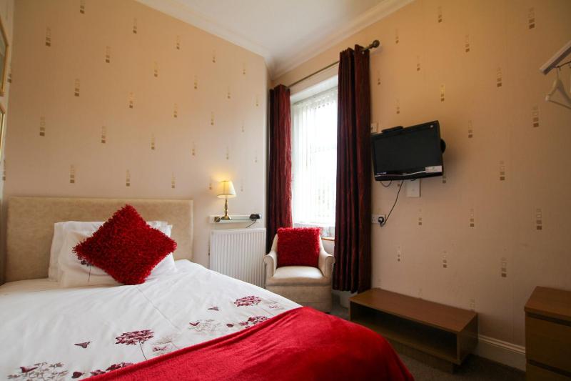 Single Room image 4