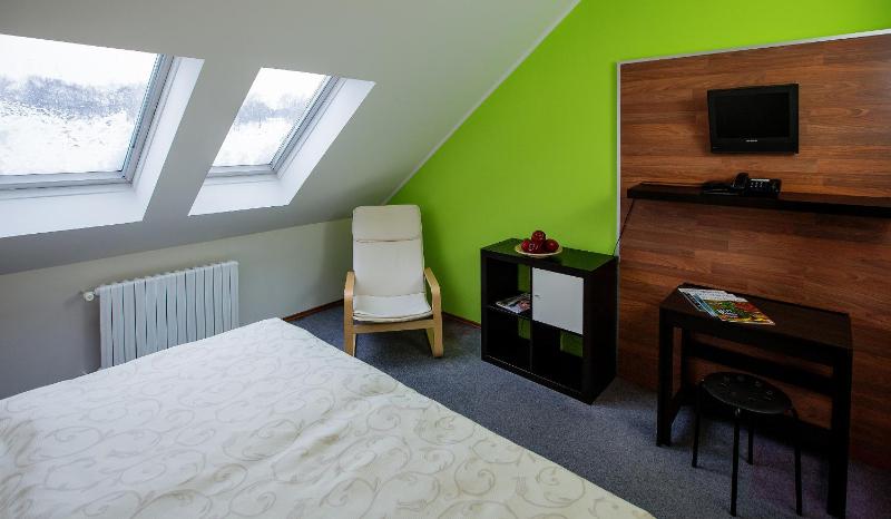 Double Room image 3