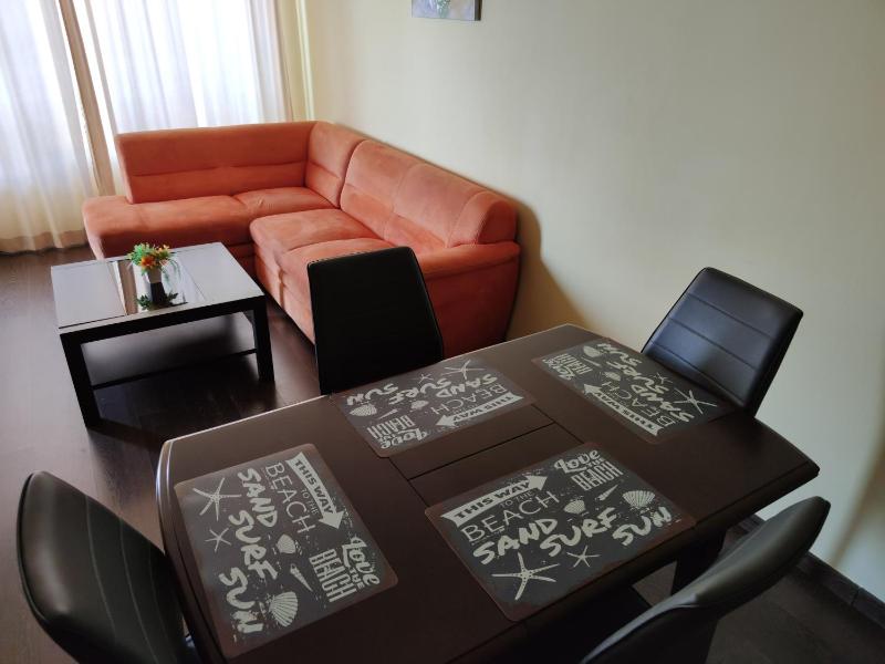 Apartment with Sea View image 2