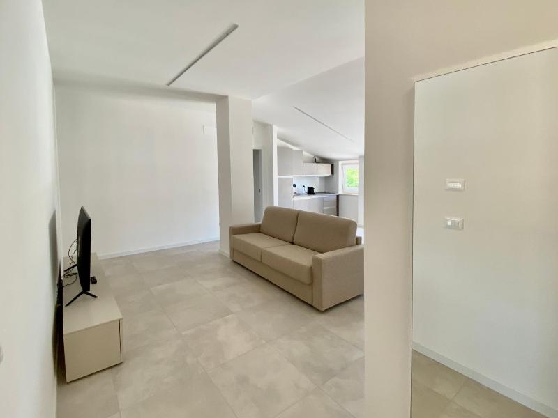 EM Apartments - image 1
