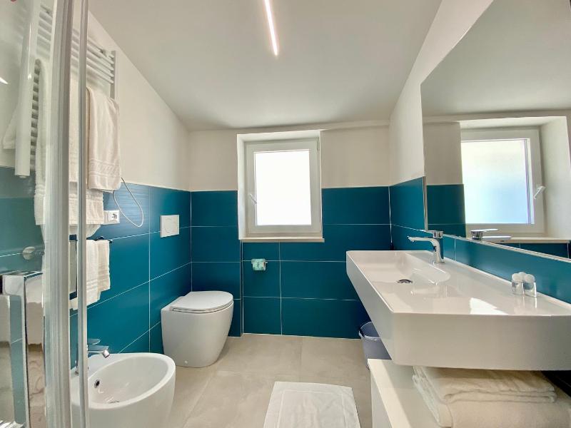 EM Apartments - image 11