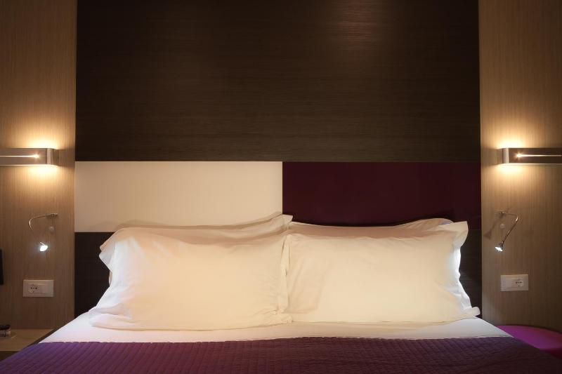 Double or Twin Room image 2