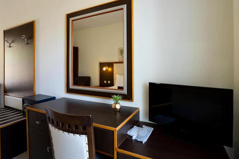 Superior Apartment with View  image 4