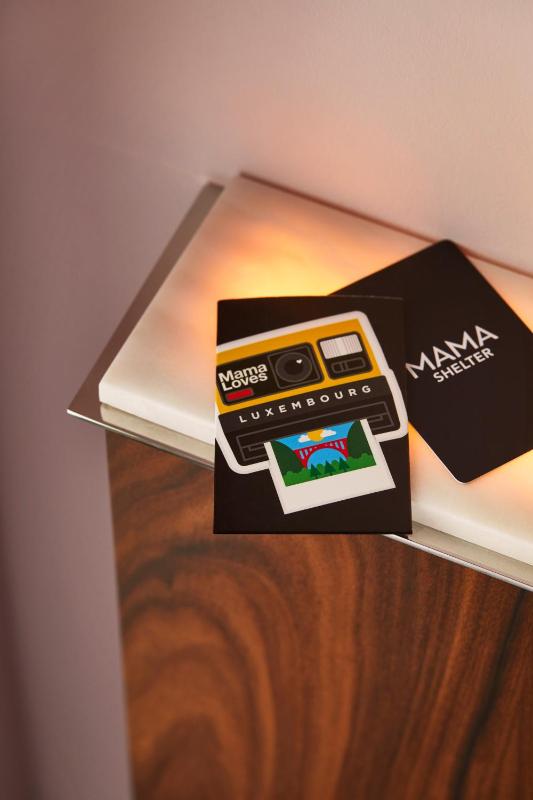 Medium Mama Twin Room image 3