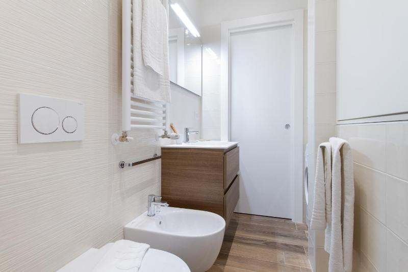 UR Nest Aposa - image 14
