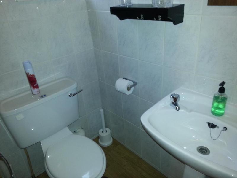 Double Room image 4