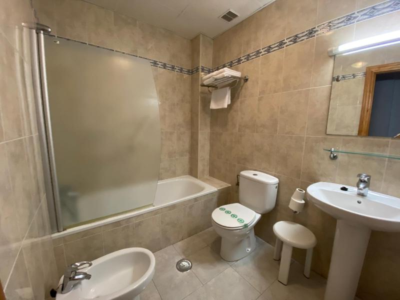 Single Room image 2
