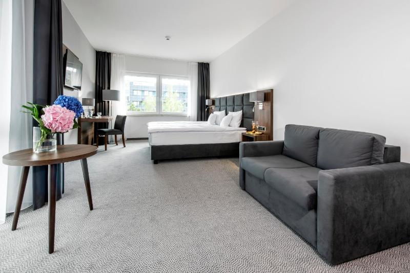 Premium Double Room image 1