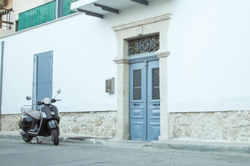 St. Lazaros Studios - image 9