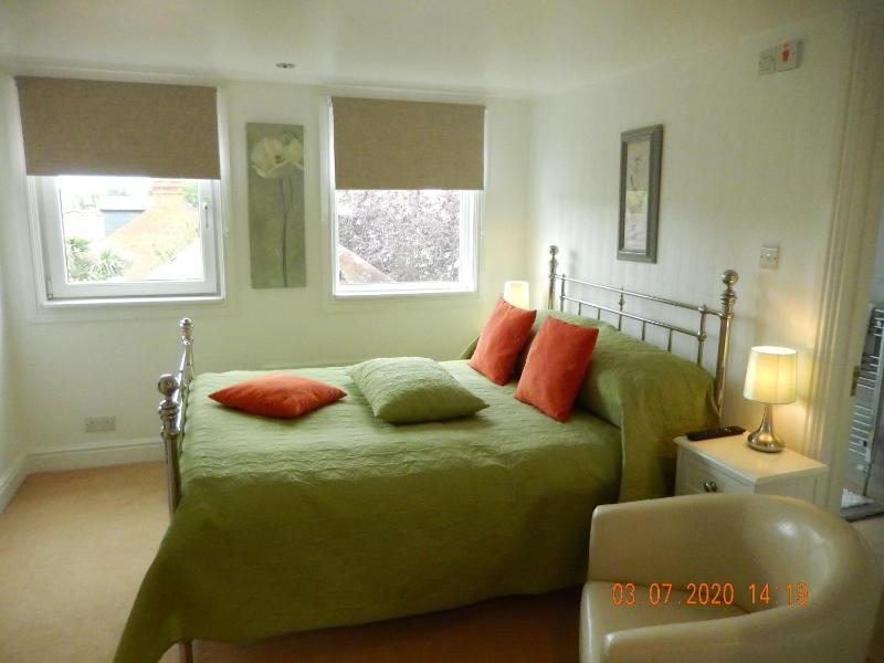 Deluxe Double Room with Shower image 2