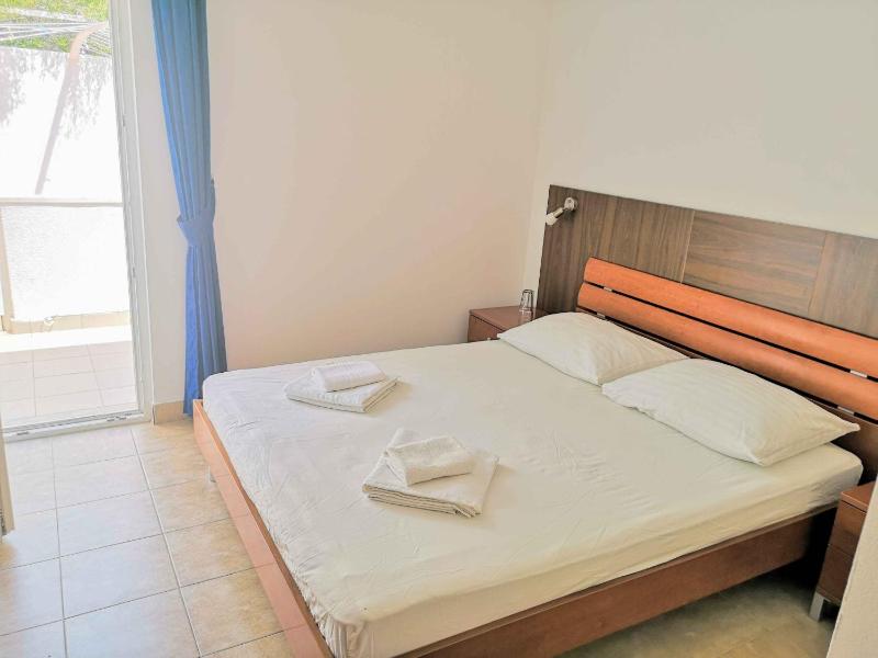 Standard Double Room with Terrace image 4