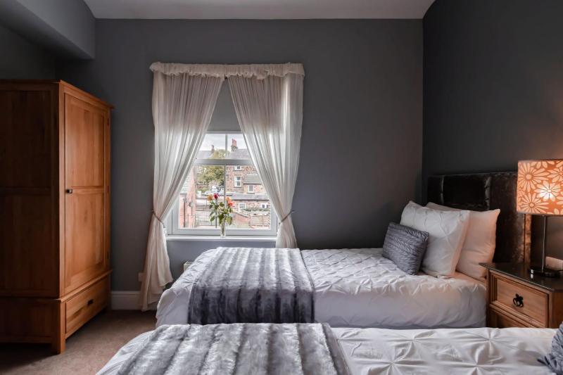 Scotia House - Beautifully Presented Accommodation - image 33