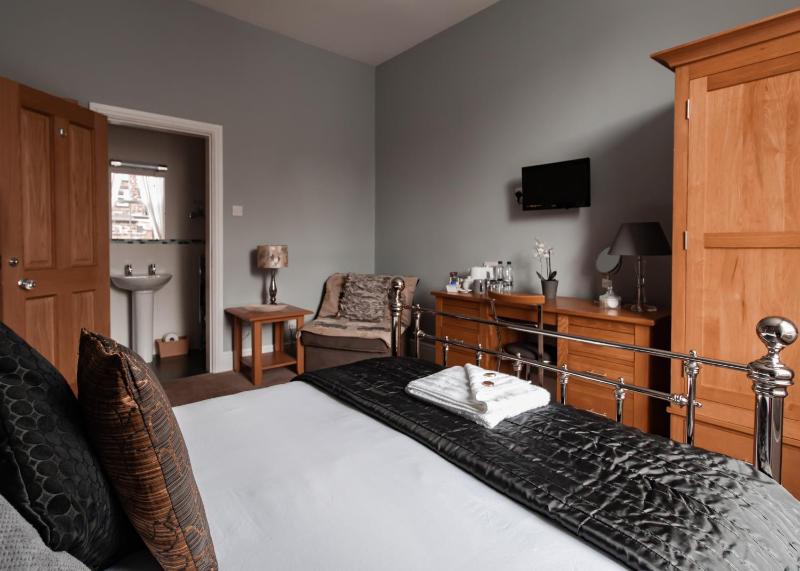 Scotia House - Beautifully Presented Accommodation - image 28