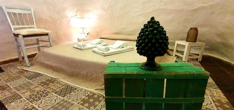 Deluxe Suite - Trullo image 3