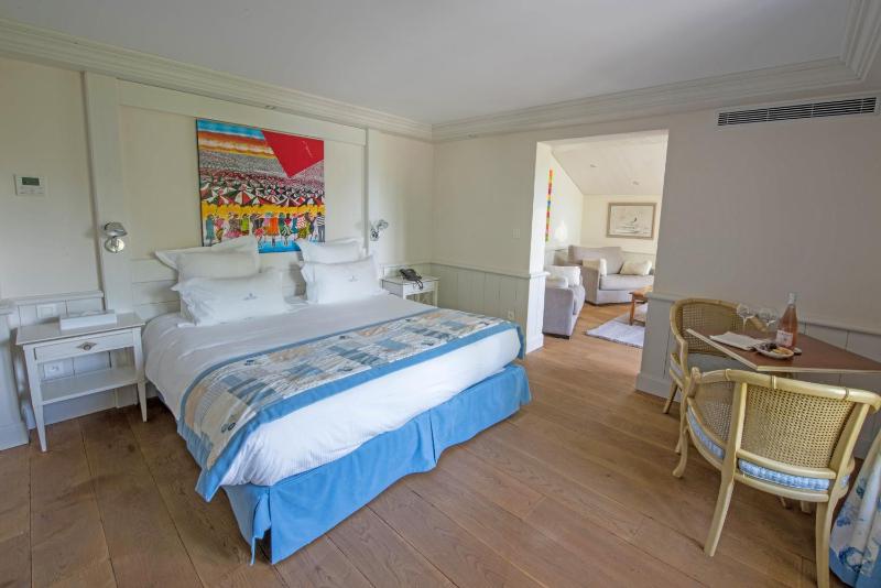 Suite with Lake View image 1