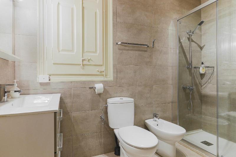 Three-Bedroom Apartment - Valencia, 184 image 4