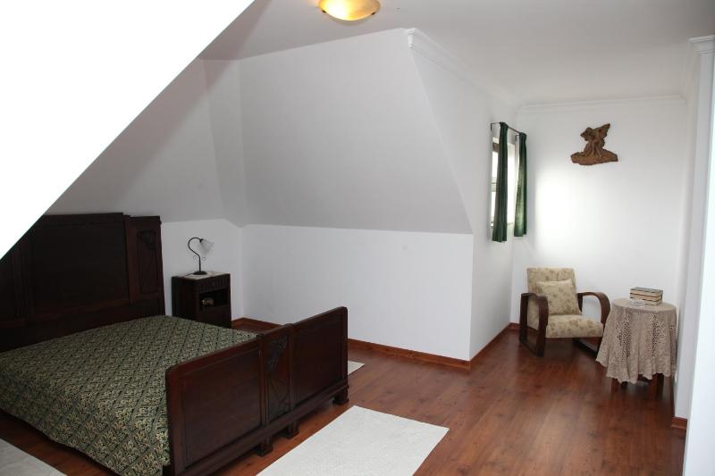 Deluxe Double Room with Extra Bed image 2