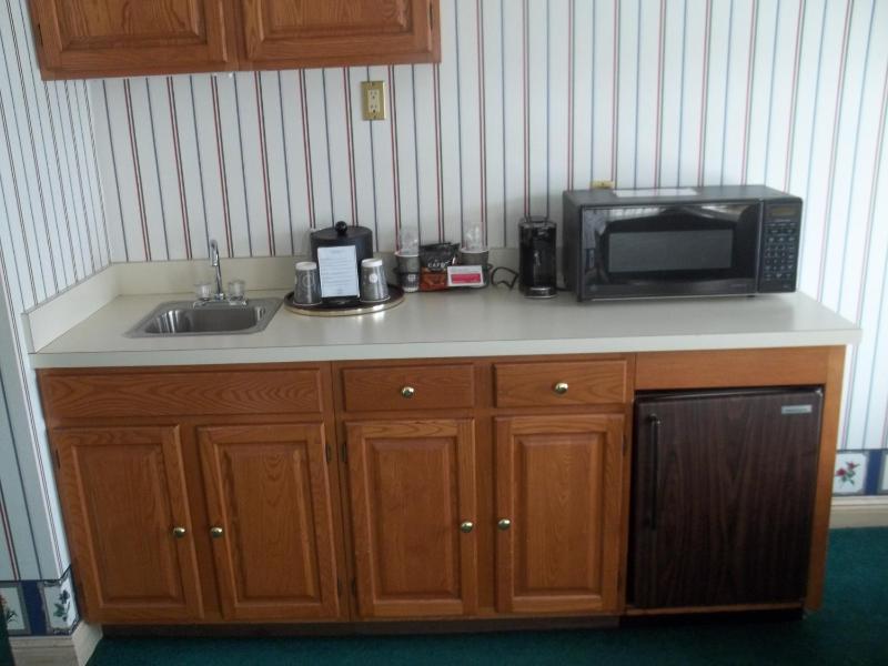 One-Bedroom King Suite - Non-Smoking image 1
