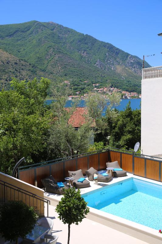 Apartment with Balcony and Sea View image 4