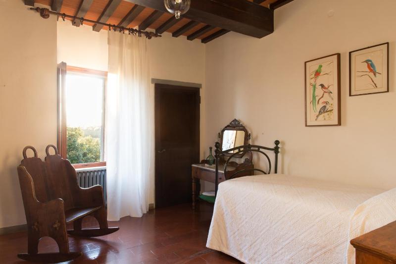 Single Room with Private Bathroom image 1