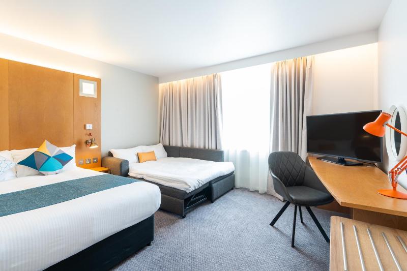 Holiday Inn Bournemouth By IHG - image 45