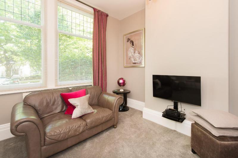 Albany House by Harrogate Serviced Apartments - image 36