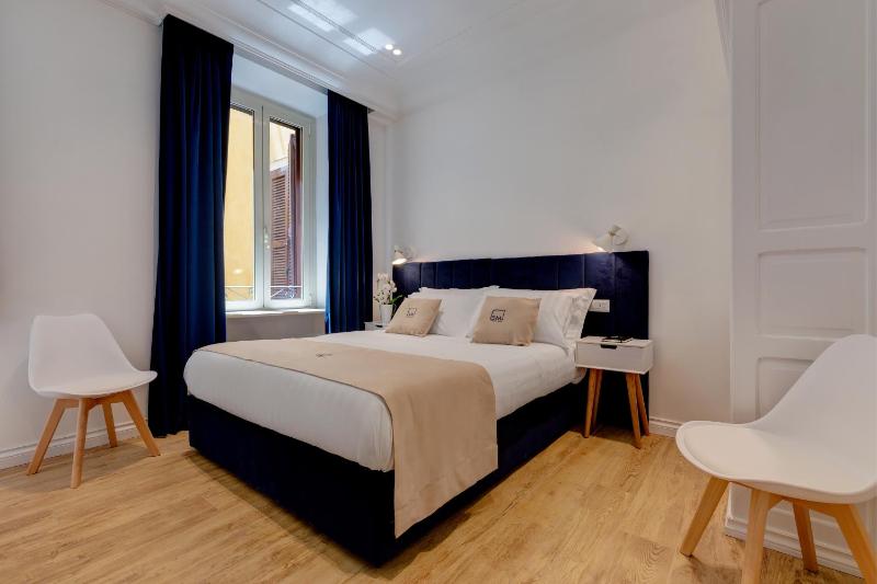 Standard Triple Room image 3