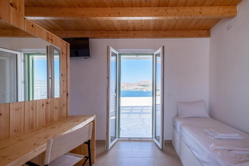 Apartment with Sea View image 3