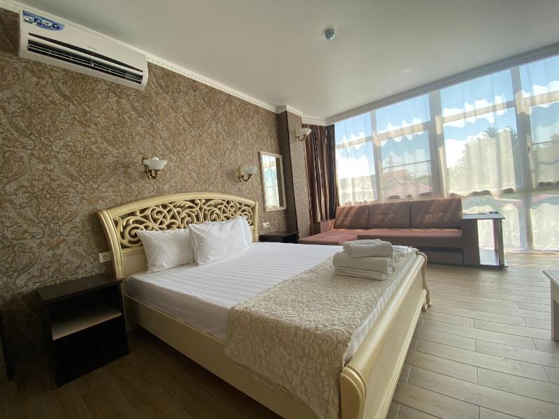 Suite image 2