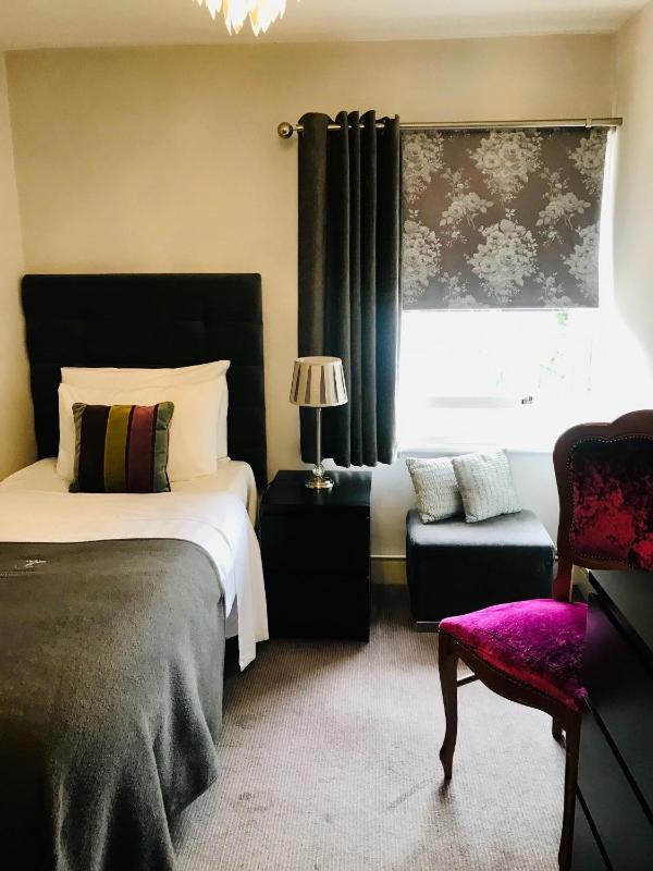Standard Single Room image 1