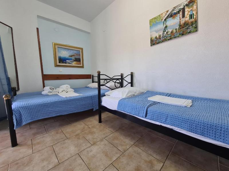 Triple Room image 1