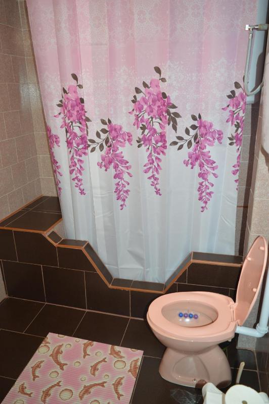One-Bedroom Apartment image 2